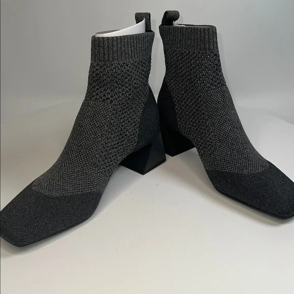 🩶NWT WOMENS VIVAIA MELISSA SQUARE TOE PERFORATED HEELED BOOTS SIZE 39 IN GREY - Picture 16 of 16